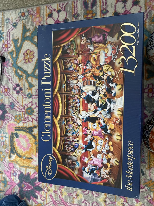 Preview of the first image of Large Disney puzzle 13,200 pieces.