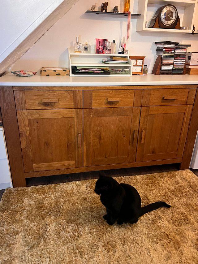 Preview of the first image of SIDEBOARD SOLID OAK EXELLENT CONDITION.