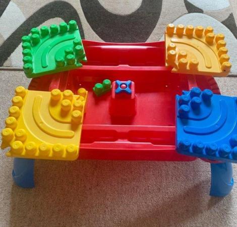Image 5 of Toddlers’ Mega building blocks and table