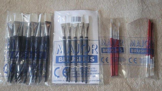 Image 1 of 25 Assorted Major paint brushes