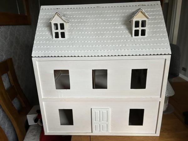 Image 3 of Large dolls house, project for a crafty person