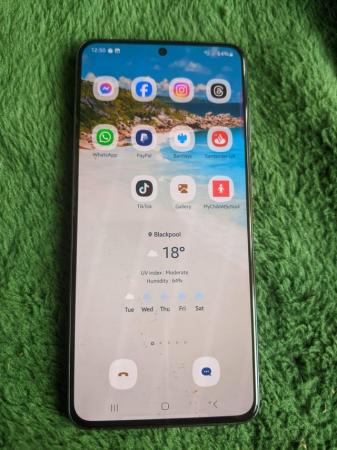 Image 3 of Samsung galaxy S21 5G, 128GB very good condition