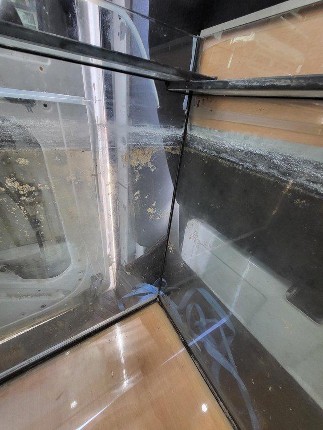 Preview of the first image of Used 700L fish tank and cab.