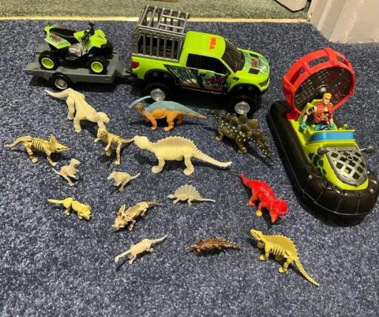 Image 1 of Dinosaur vehicle and dinosaur figures