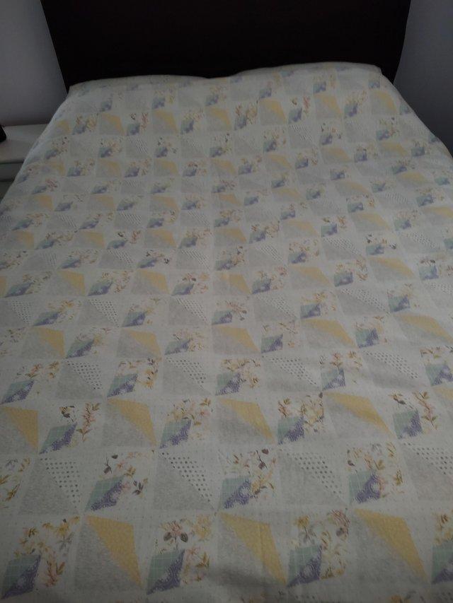 Preview of the first image of KING SIZE DUVET SET DUVET COVER WITH 2 PILLOW CASES  £4 NO O.