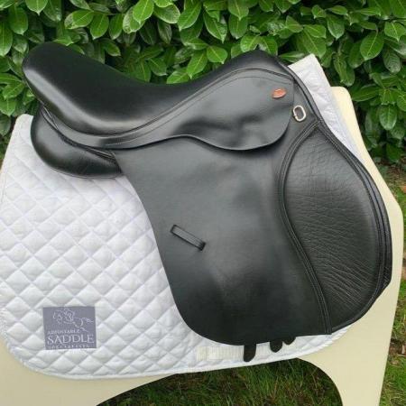 Image 6 of Kent and Masters 17 flat back  MGU saddle