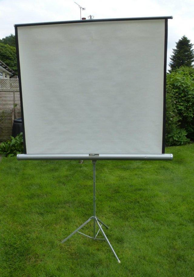 Preview of the first image of Free Standing Projector Screen.