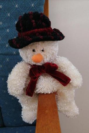 Image 19 of Freezy Snowman Soft Toy by Russ Berrie.  Length 12 Inches.