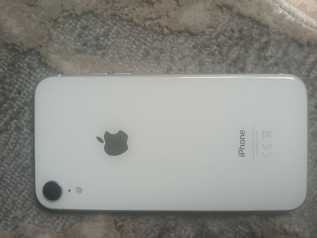 Preview of the first image of White Iphone xr like new.