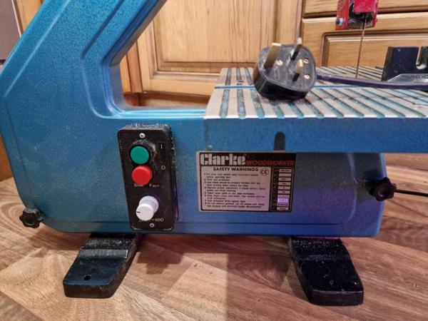 Image 3 of Clarke 12 inch bandsaw fully working