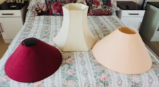 Preview of the first image of 3 BEDSIDE LAMPS AND 3 LAMPSHADES SURPLUS SHOWHOME EFFECTS.
