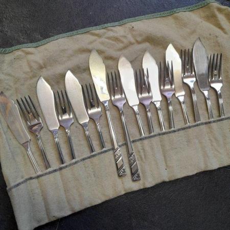 Image 1 of VINERS SILVER PLATED FISH KNIVES & FORKS