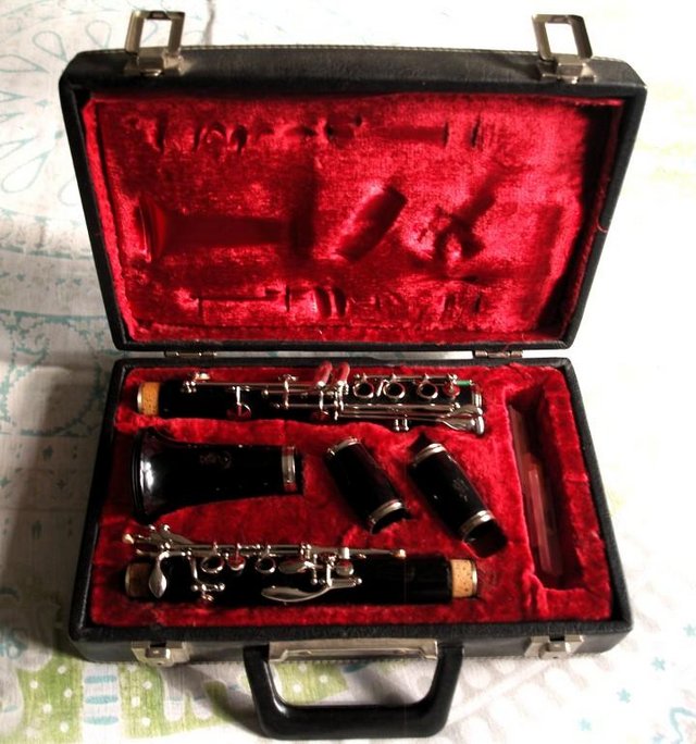 Preview of the first image of Boosey and Hawkes 8 10 Bb clarinet.