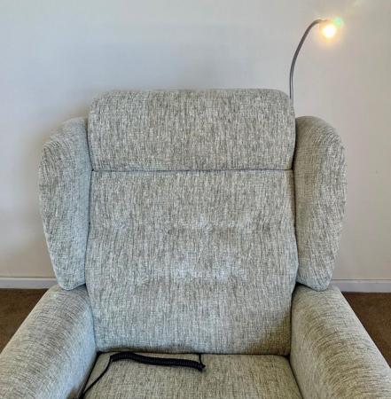 Image 14 of WILLOWBROOK ELECTRIC RISER RECLINER GREY CHAIR ~ CAN DELIVER