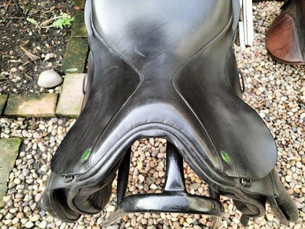 Image 5 of Ideal VSD black leather saddle 18"
