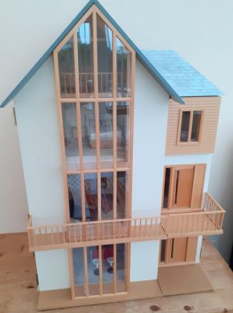 Image 1 of Dolls House Lake View from Dolls House Emporium