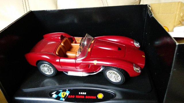 Preview of the first image of FERRARI 1958 250 TESTA ROSSA 1:18 DIE CAST MODEL.