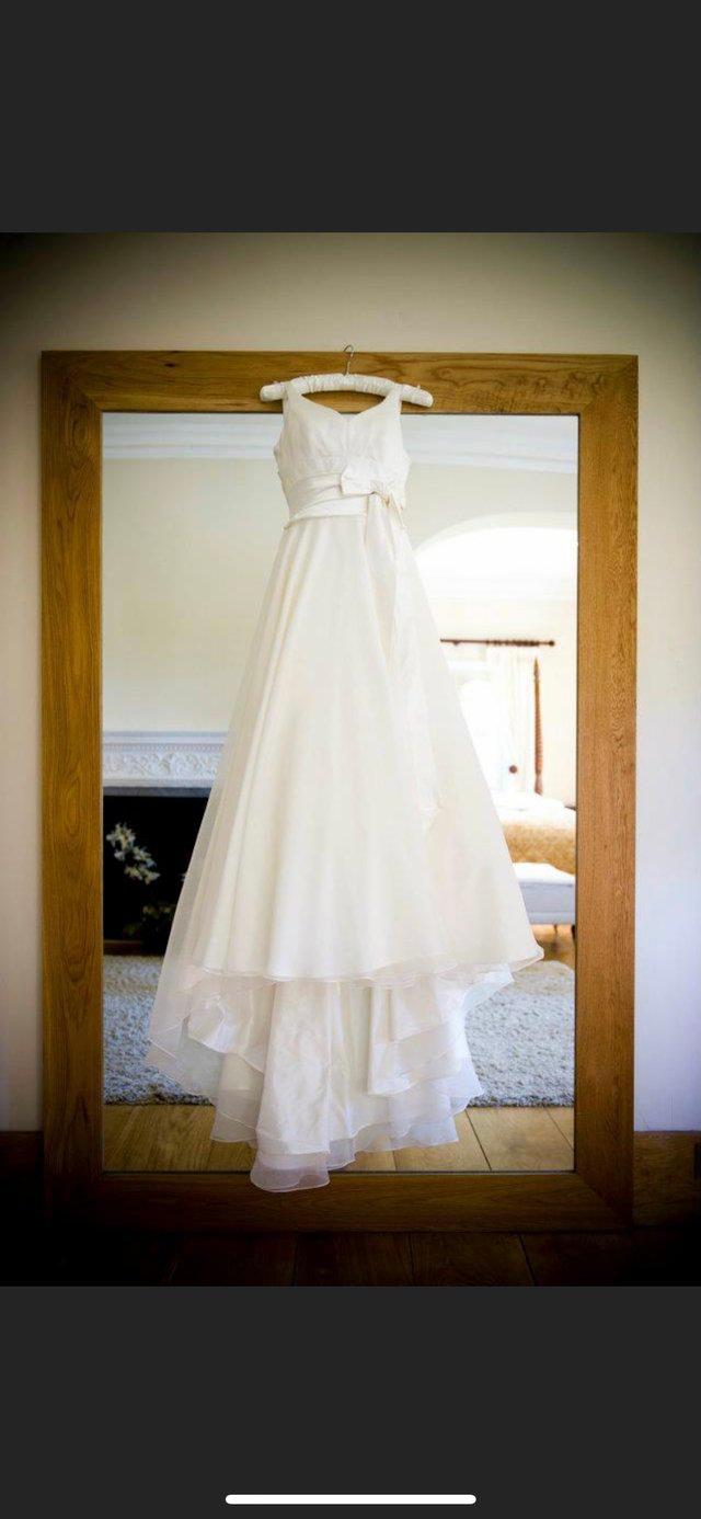 Preview of the first image of Sassi Holford wedding dress size 10-12.