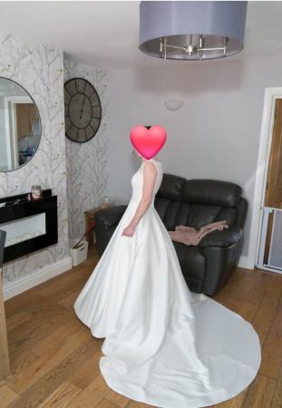 Image 2 of Wedding dress would fit a size 8 or 10