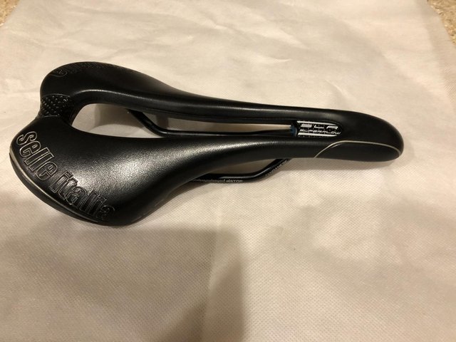 Preview of the first image of Selle Italia SLR Superflow Race Bike Saddle.