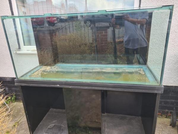 Image 5 of Large fish tank with stand