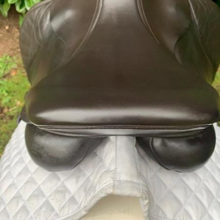 Image 16 of Kent And Masters 17 inch Cob saddle