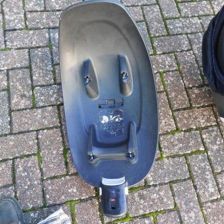 Image 3 of Cybex Baby & Toddler car seats with Isofix base