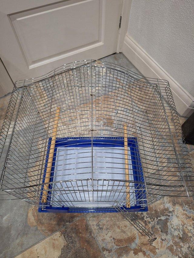 Preview of the first image of Small bird cage, good condition.