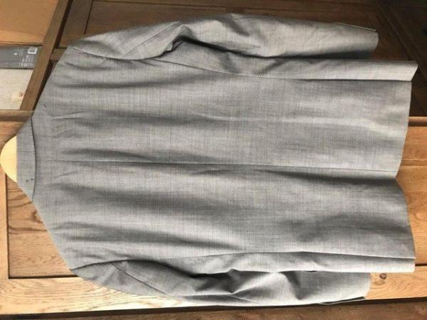 Image 3 of Ben Sherman Men's Grey Kings Fit Suit Jacket, size 38R, worn