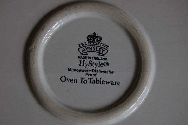Image 4 of Aynesley 'Cottage Garden' Lasagne Dish & Dinner Plate