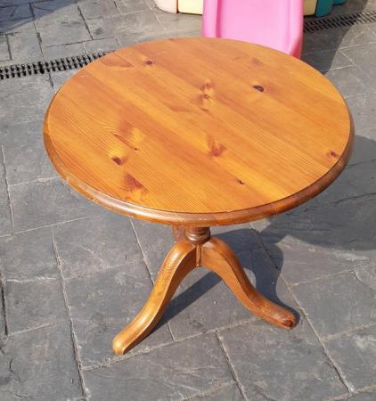Image 1 of Lovely Ducal pine side table