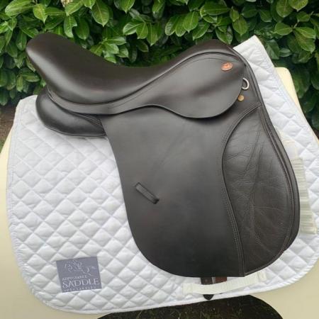 Image 5 of Kent And Masters 17 inch Cob saddle