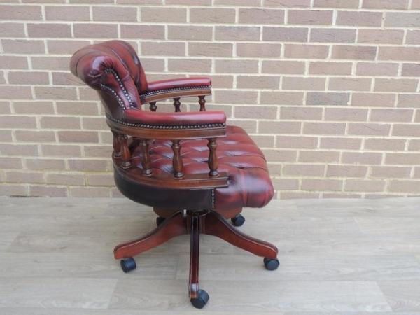 Image 13 of Chesterfield Desk + Chair Set (UK Delivery)
