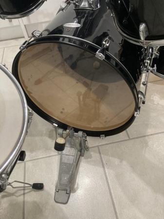 Image 2 of Drum Kit Starcaster by Fender with Stool