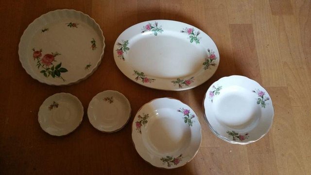 Image 1 of Brand new rose design :- 8 soup dishes etc