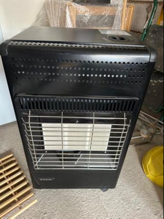 Image 1 of Calor Gas  Heater with Gas bottle included