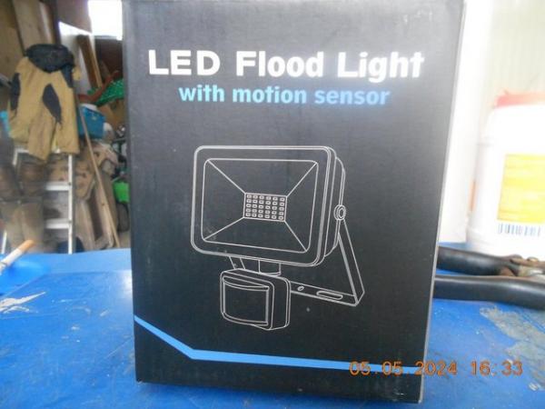 Image 2 of 2 pack LED floodlight 15 watt