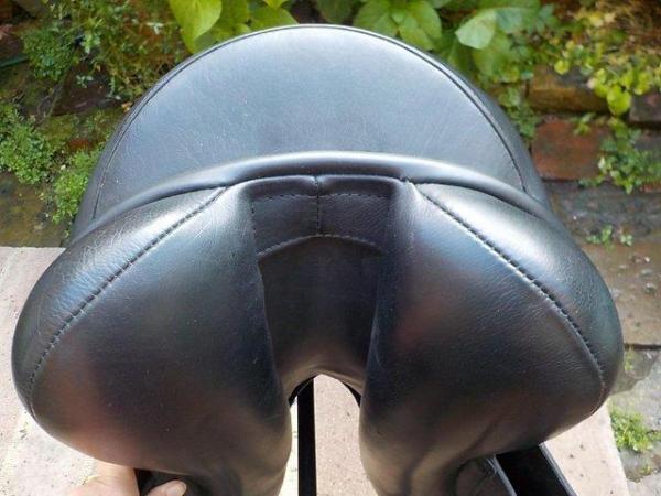 Image 2 of GP saddle 17.5”, Ideal, MW, black, VGC, £500