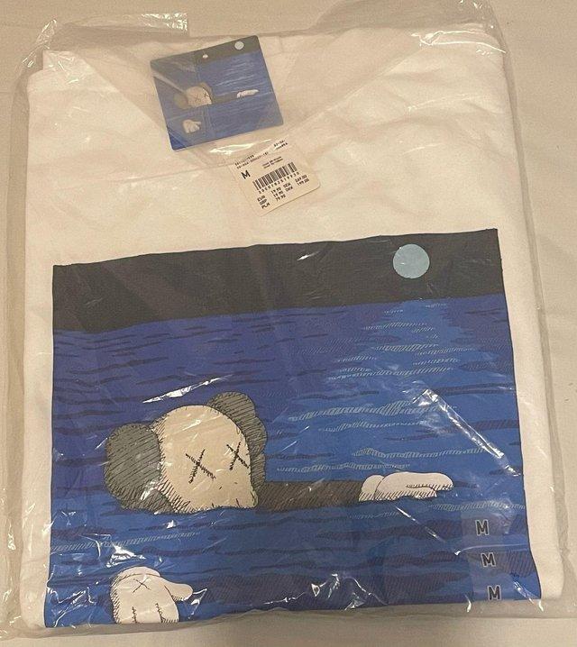 Preview of the first image of Uniqlo KAWS UT Graphic T-shirt (Size Medium).