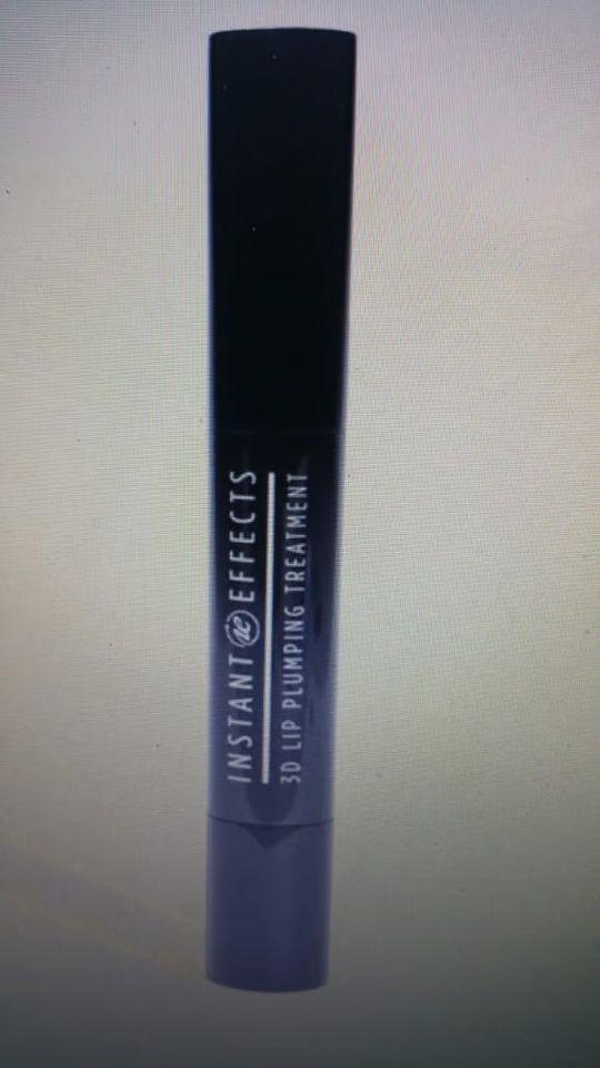Preview of the first image of Brand new no box instant 3D lip plumping treatment save £6.