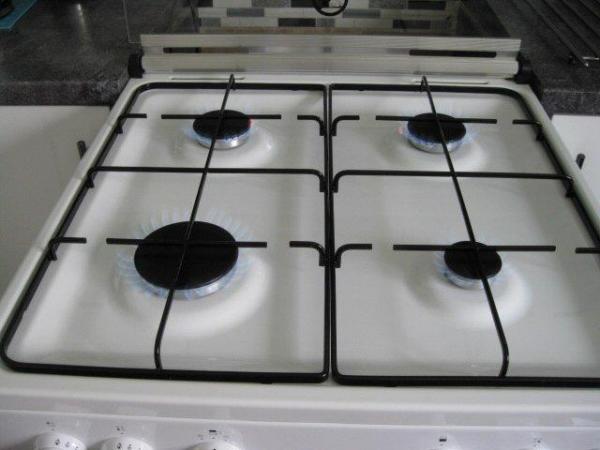 Image 2 of INDESIT DOUBLE OVEN GAS COOKER