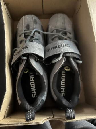 Image 4 of Shimano clip on cycling shoes size 40