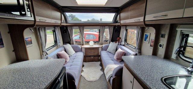 Image 2 of Coachman VIP 460 2021 for sale