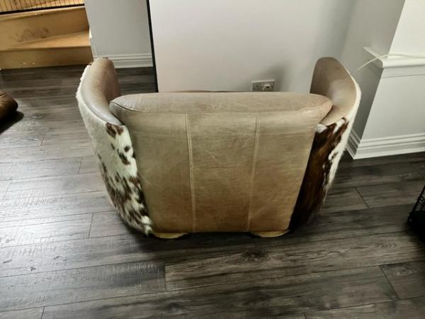Image 1 of Cowhide Distressed Leather Schmoo 2 Seat Cuddler