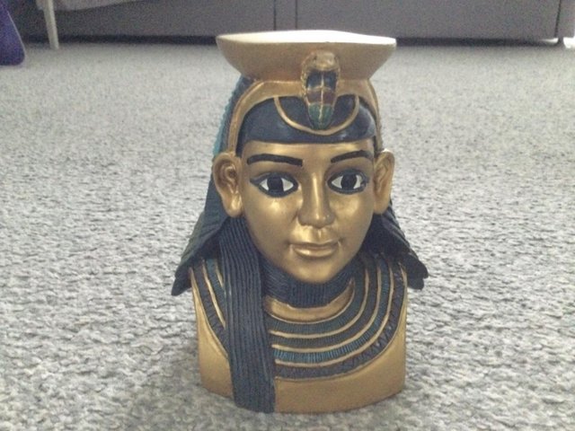 Preview of the first image of Bust of King Tutankhamen.