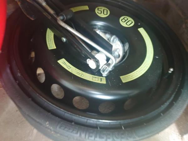 Image 1 of Mercedes slk get you home wheel