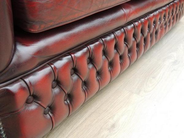 Image 6 of Luxury Chesterfield Vintage Sofa (UK Delivery)