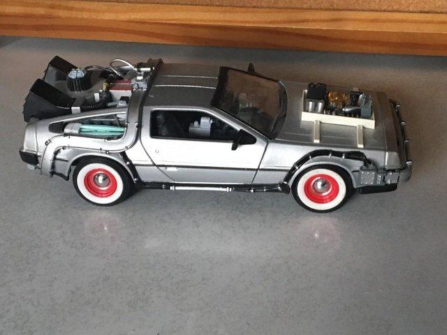 Preview of the first image of De Lorean back to the future model car F3..