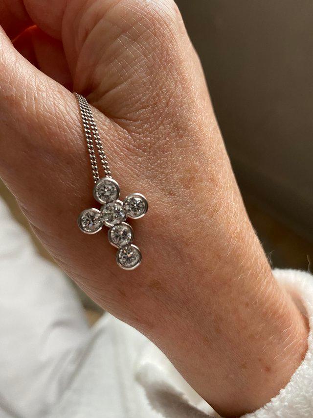 Preview of the first image of 18 ct White Gold Diamond Cross 6 diamonds1.95 CT VS1/ F.