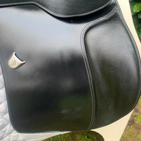 Image 4 of Bates Wide All Purpose 17 inch saddle